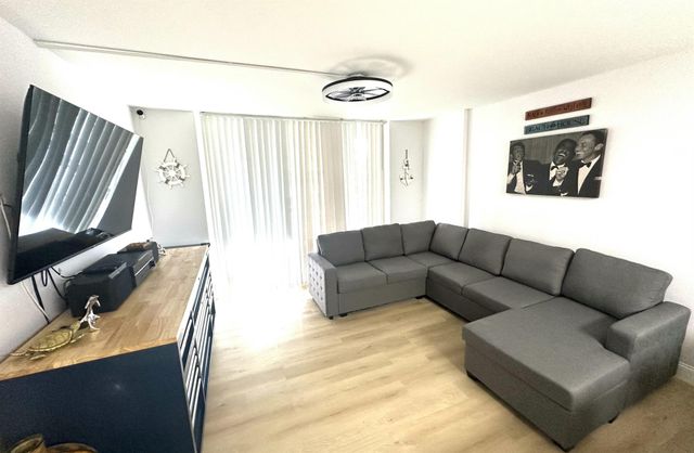 3540 S Ocean Boulevard 409, South Palm Beach, FL 33480