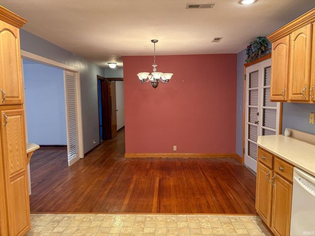 2007 Jackson Drive, Vincennes, IN 47591