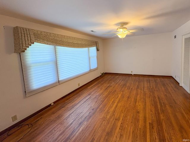 2007 Jackson Drive, Vincennes, IN 47591