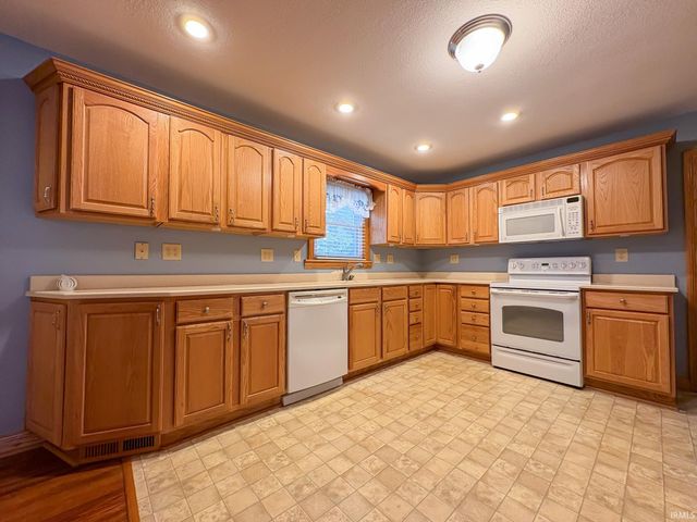 2007 Jackson Drive, Vincennes, IN 47591