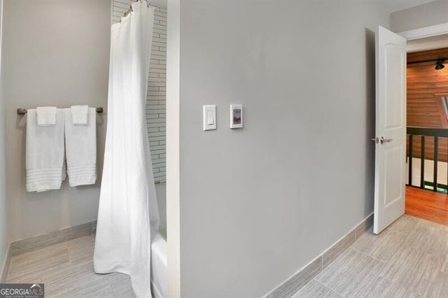 345 Clear Creek Court, Roswell, GA 30076