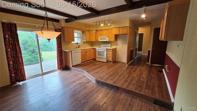 1952 S Globe Street, Westland, MI 48186