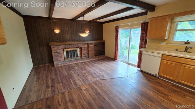 1952 S Globe Street, Westland, MI 48186