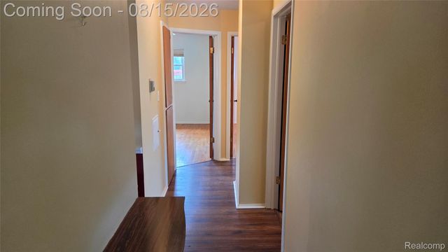 1952 S Globe Street, Westland, MI 48186