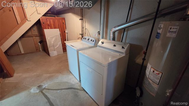 1952 S Globe Street, Westland, MI 48186