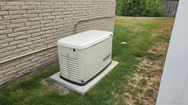 1952 S Globe Street, Westland, MI 48186