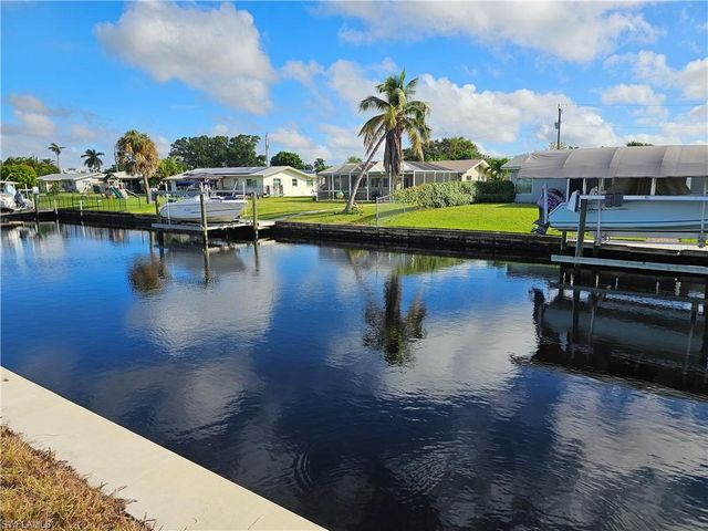 5275 Tiffany CT, Cape Coral, FL 33904