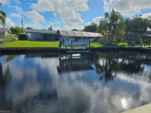 5275 Tiffany CT, Cape Coral, FL 33904