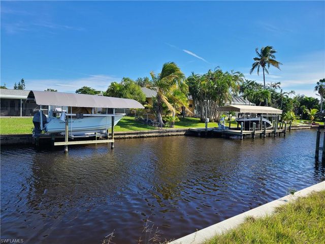 5275 Tiffany CT, Cape Coral, FL 33904