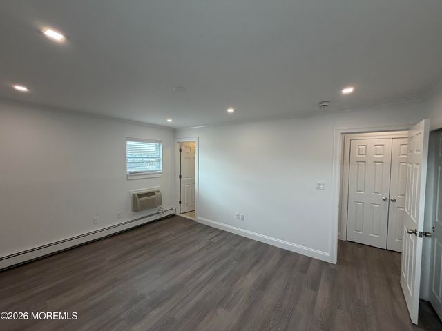 135 Wharfside Drive, Monmouth Beach, NJ 07750