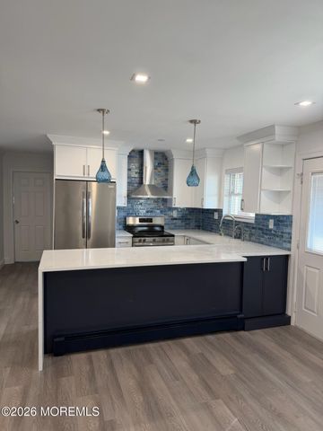 135 Wharfside Drive, Monmouth Beach, NJ 07750