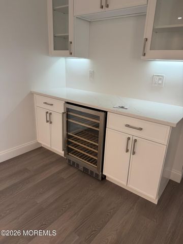 135 Wharfside Drive, Monmouth Beach, NJ 07750