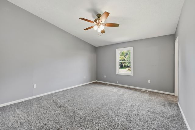 2218 Woodford Drive, Richmond, KY 40475