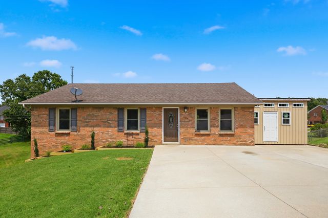2218 Woodford Drive, Richmond, KY 40475