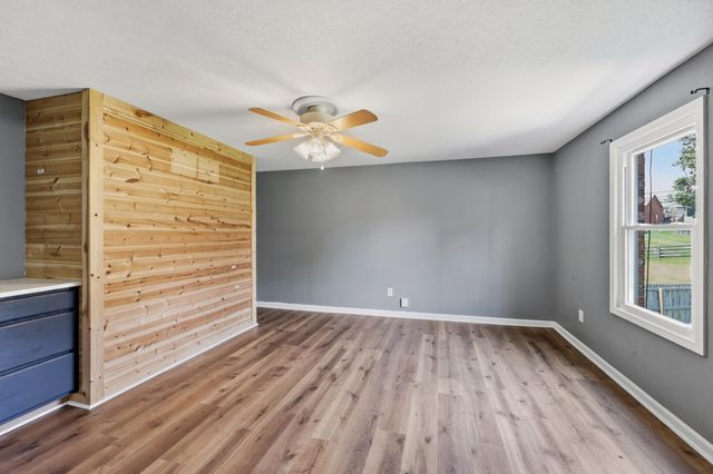 2218 Woodford Drive, Richmond, KY 40475