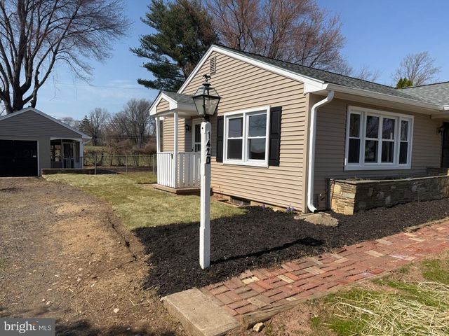 1420 S PLEASANT DR, Feasterville Trevose, PA 19053