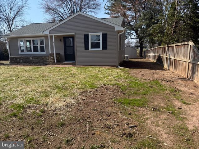 1420 S PLEASANT DR, Feasterville Trevose, PA 19053
