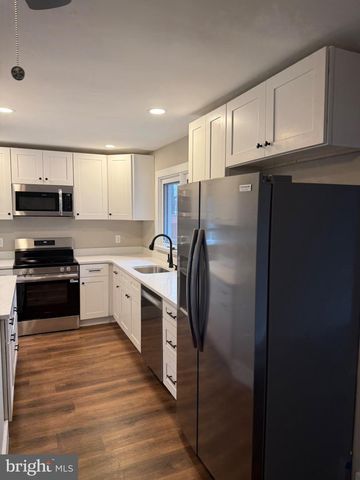 1420 S PLEASANT DR, Feasterville Trevose, PA 19053