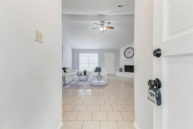 213 Willoughby Drive, Richmond, TX 77469