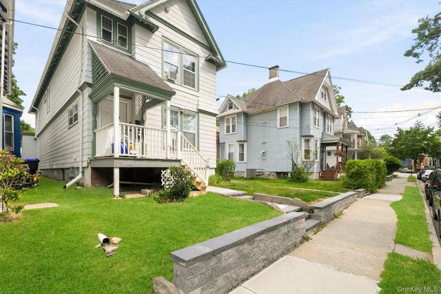 17 Carroll Street, Poughkeepsie, NY 12601
