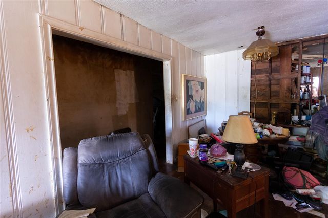 2421 12th Avenue N, Texas City, TX 77590