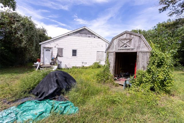 2421 12th Avenue N, Texas City, TX 77590
