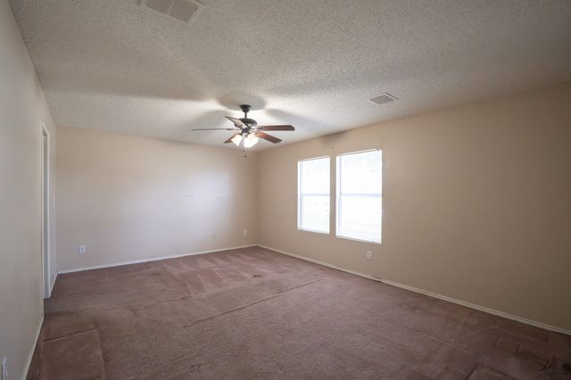 750 Lowe Drive, Cedar Hill, TX 75104