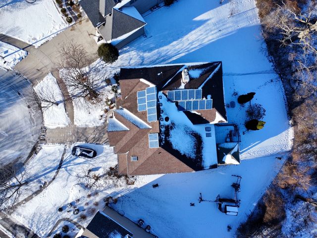 3805 Gladstone Drive, Naperville, IL 60565