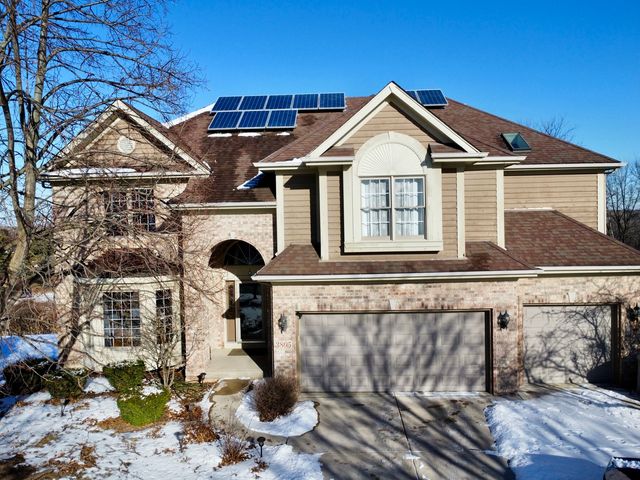 3805 Gladstone Drive, Naperville, IL 60565