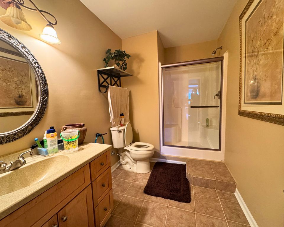 Image 28 of property listing at 3805 Gladstone Drive, Naperville, IL 60565