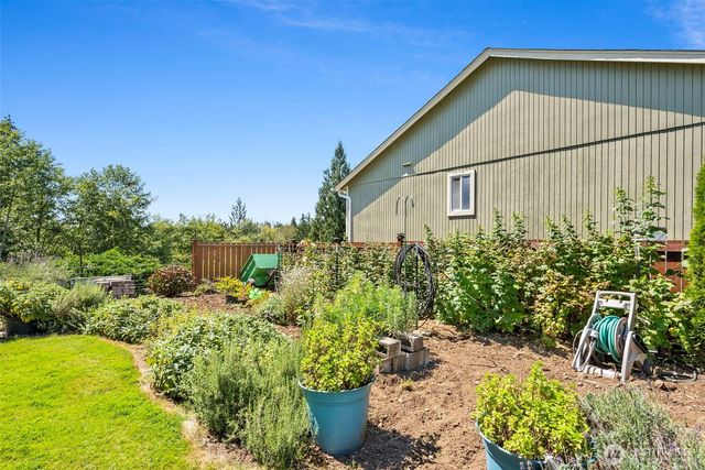 148 Steelhead Drive, Silver Creek, WA 98585