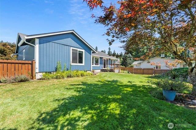148 Steelhead Drive, Silver Creek, WA 98585