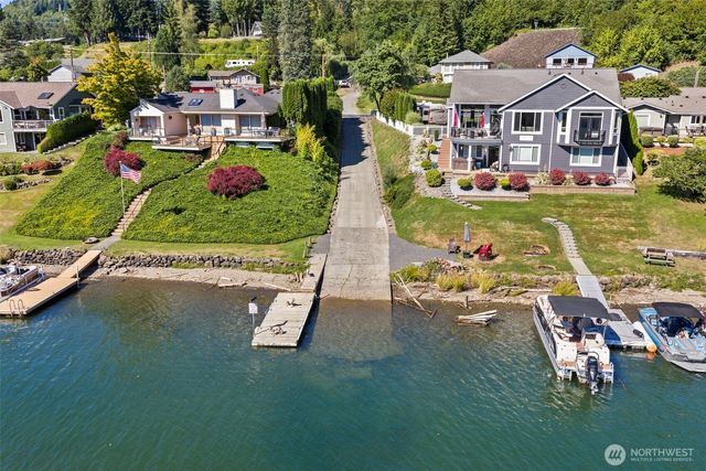 148 Steelhead Drive, Silver Creek, WA 98585