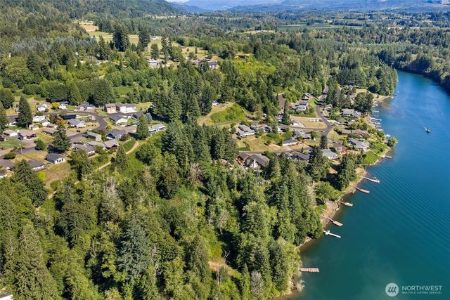 148 Steelhead Drive, Silver Creek, WA 98585