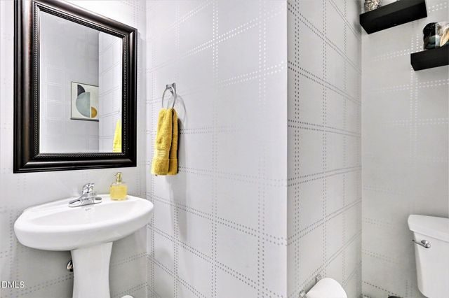 437 Field Glow Lane, Apex, NC 27539