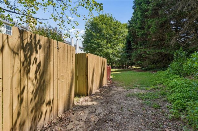 2076 Pinnacle Pointe Drive, Norcross, GA 30071