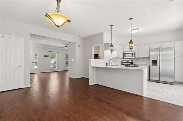 2076 Pinnacle Pointe Drive, Norcross, GA 30071