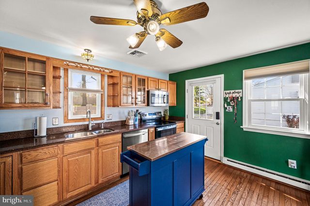 36 INDIAN VALLEY LN, Telford, PA 18969