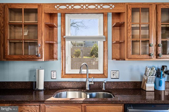 36 INDIAN VALLEY LN, Telford, PA 18969