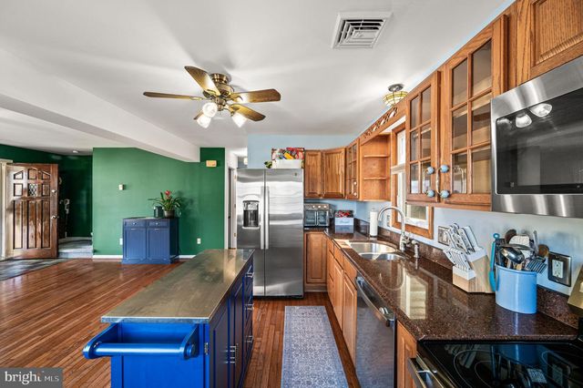 36 INDIAN VALLEY LN, Telford, PA 18969