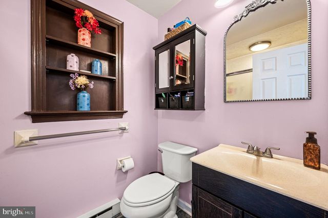 36 INDIAN VALLEY LN, Telford, PA 18969