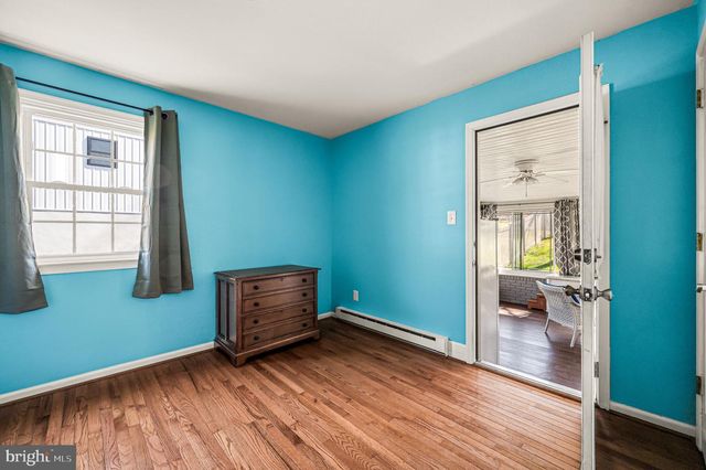 36 INDIAN VALLEY LN, Telford, PA 18969