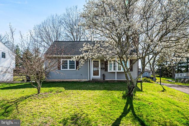 36 INDIAN VALLEY LN, Telford, PA 18969