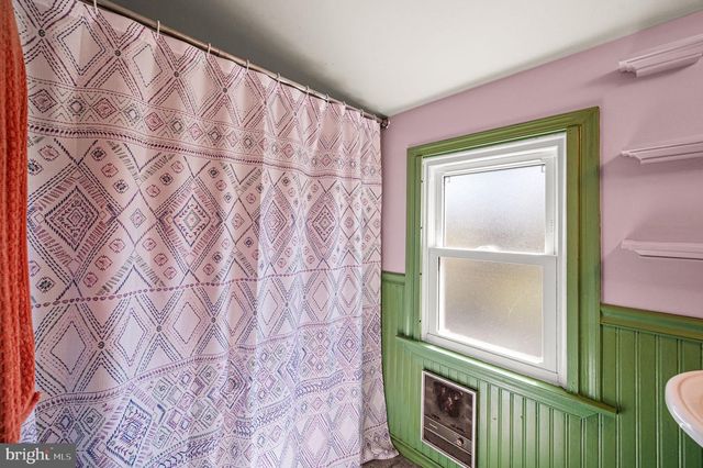 36 INDIAN VALLEY LN, Telford, PA 18969