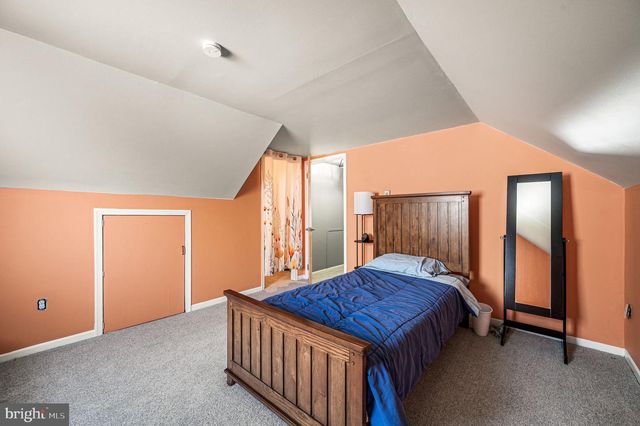 36 INDIAN VALLEY LN, Telford, PA 18969