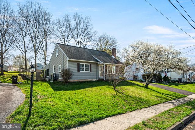 36 INDIAN VALLEY LN, Telford, PA 18969