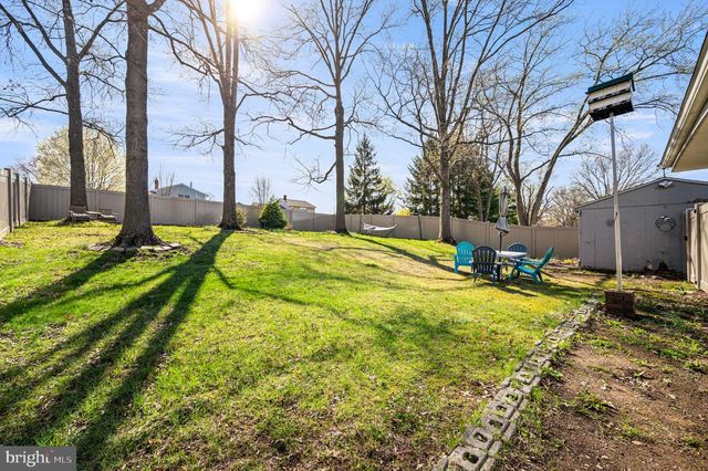 36 INDIAN VALLEY LN, Telford, PA 18969