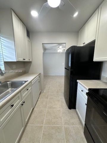 3162 Coral Springs Dr 4, Coral Springs, FL 33065