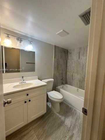 3162 Coral Springs Dr 4, Coral Springs, FL 33065