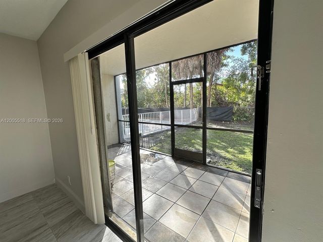 3162 Coral Springs Dr 4, Coral Springs, FL 33065